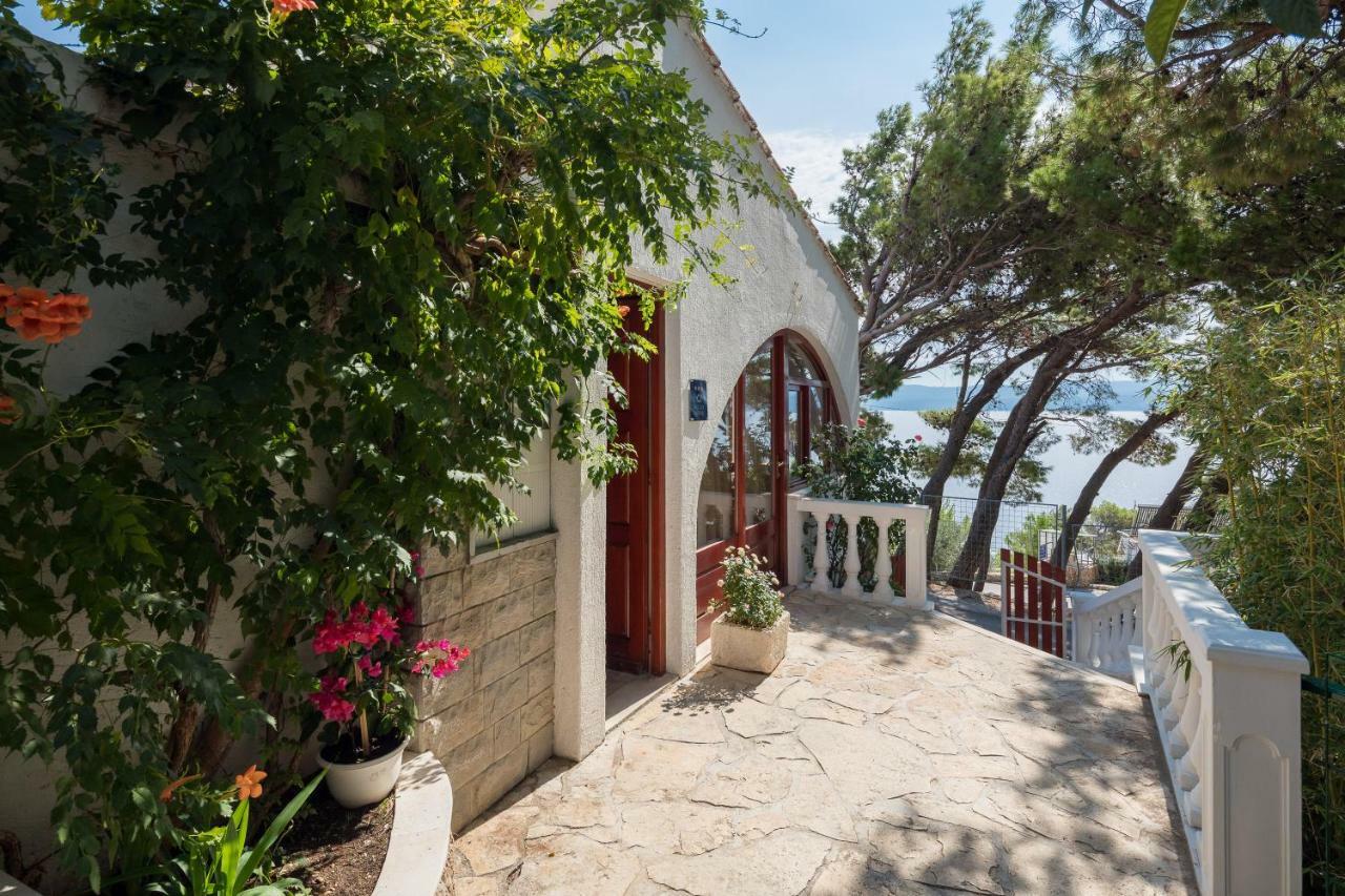 Beach Time Villa Омиш Экстерьер фото